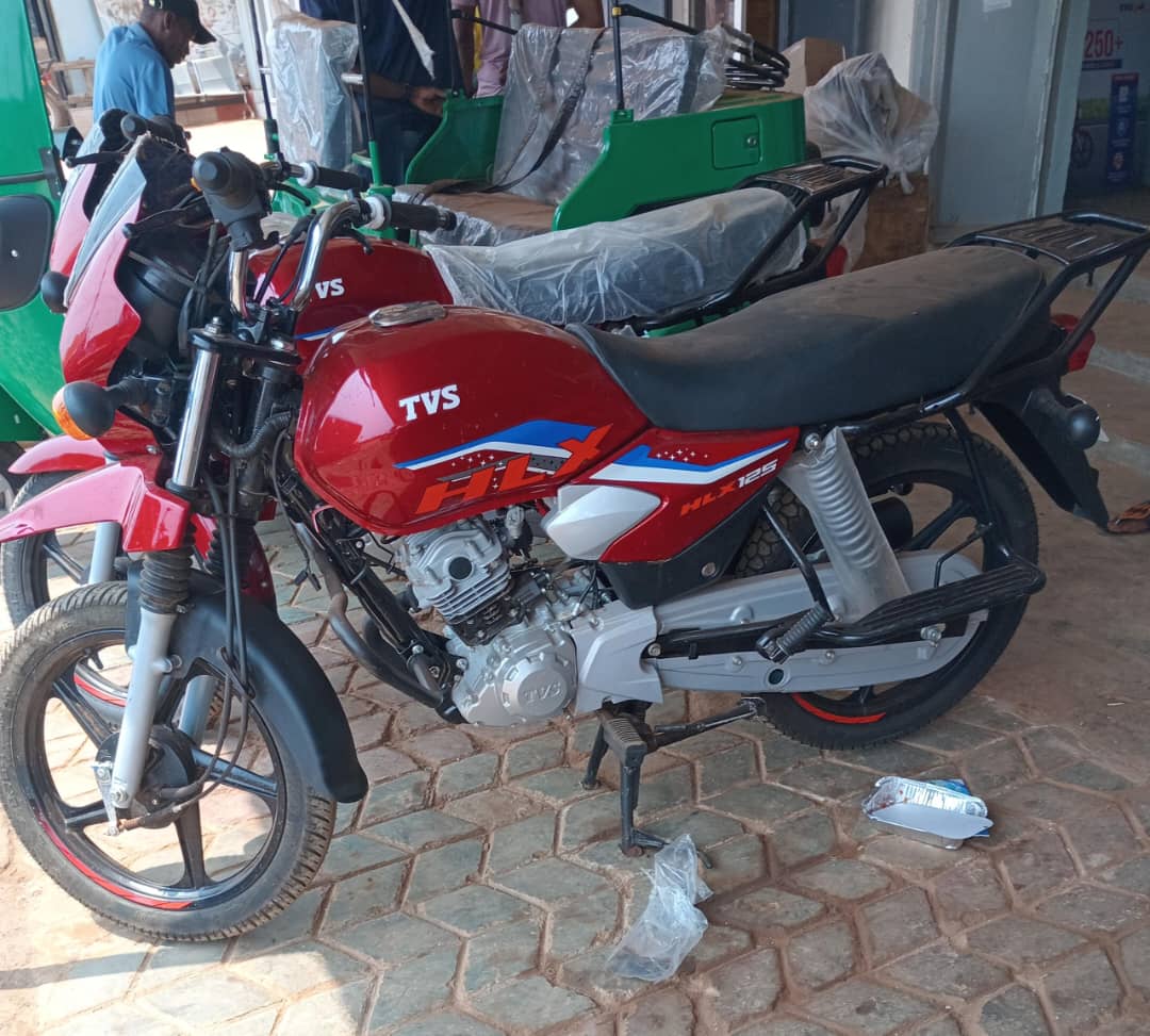 TVS Motor  HLX 150