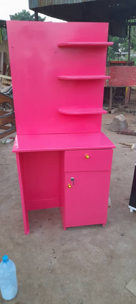 Dressing table